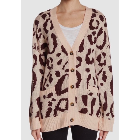 Honey Punch Leopard Print Cardigan - Picture 4 of 7